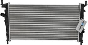 Радіатор охолодження двигуна