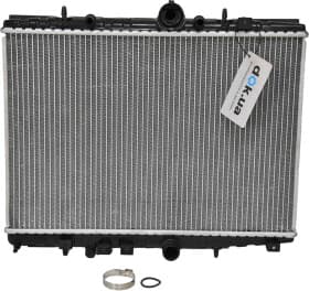 Радиатор охлаждения двигателя