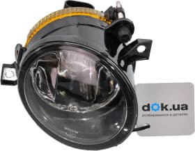 Передня протитуманна фара