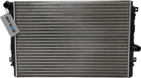 Радіатор охолодження двигуна