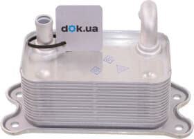 Оливний радіатор двигуна