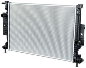 Радиатор охлаждения двигателя