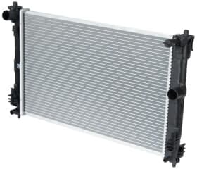 Радиатор охлаждения двигателя