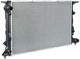 Радиатор охлаждения двигателя Радиатор охлаждения двигателя
