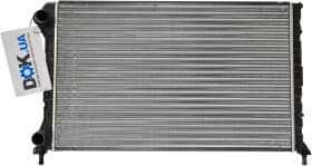 Радиатор охлаждения двигателя