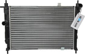 Радиатор охлаждения двигателя