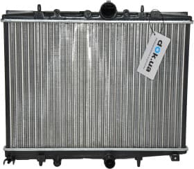 Радиатор охлаждения двигателя