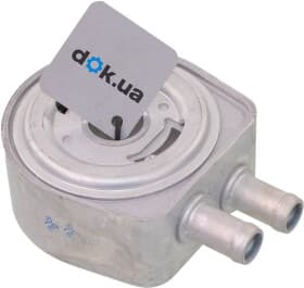 Оливний радіатор двигуна