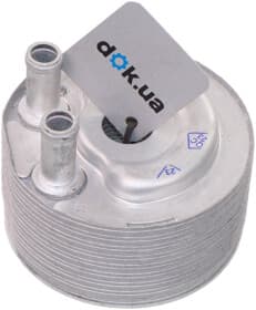 Оливний радіатор двигуна