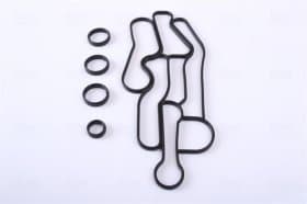 Оливний радіатор двигуна