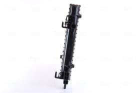 Радіатор охолодження двигуна Радіатор охолодження двигуна