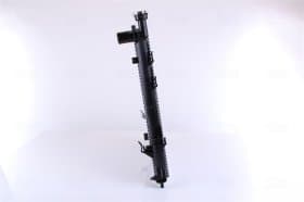 Радиатор охлаждения двигателя