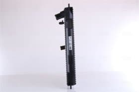 Радиатор охлаждения двигателя