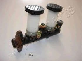 Главный тормозной цилиндр Главный тормозной цилиндр