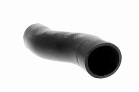 Заливна горловина паливного бака