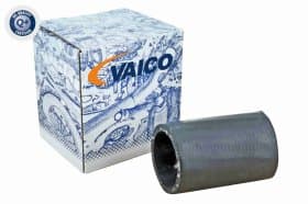 Патрубок радиатора системы охлаждения двигателя