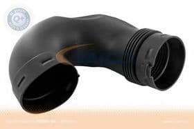 Впускний патрубок