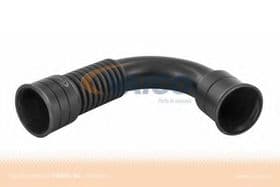 Патрубок клапанної кришки