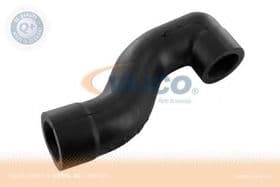 Патрубок клапанной крышки