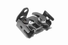 Замок капота