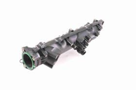 Впускний патрубок