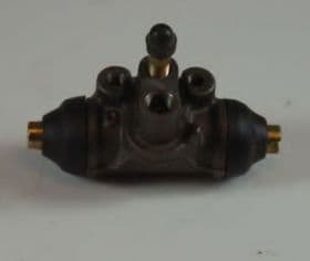 Колесный тормозной цилиндр