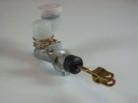 Главный цилиндр сцепления