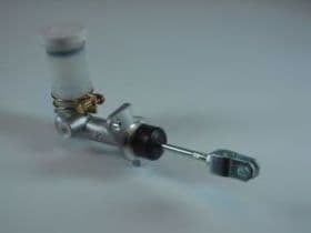 Главный цилиндр сцепления Главный цилиндр сцепления