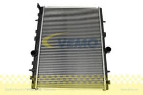 Радиатор охлаждения двигателя Радиатор охлаждения двигателя