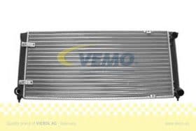 Радиатор охлаждения двигателя