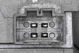 Замок двери багажника