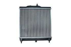 Радиатор охлаждения двигателя