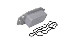 Масляный радиатор двигателя