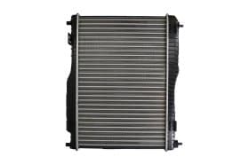 Радиатор охлаждения двигателя