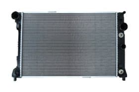 Радиатор охлаждения двигателя