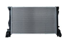 Радіатор охолодження двигуна Радіатор охолодження двигуна