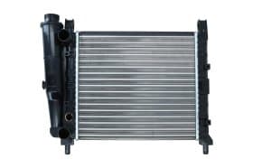 Радіатор охолодження двигуна Радіатор охолодження двигуна