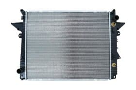Радіатор охолодження двигуна Радіатор охолодження двигуна
