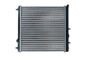 Радиатор охлаждения двигателя