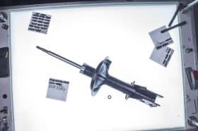 Стійка амортизатора