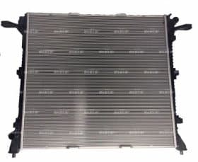 Радиатор охлаждения двигателя