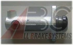 Головний циліндр зчеплення