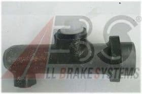 Головний циліндр зчеплення