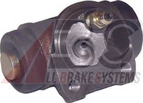 Колесный тормозной цилиндр