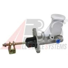 Главный цилиндр сцепления Главный цилиндр сцепления