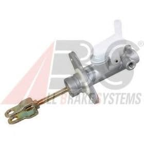 Головний циліндр зчеплення