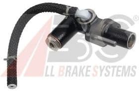 Главный цилиндр сцепления