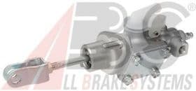 Главный цилиндр сцепления Главный цилиндр сцепления