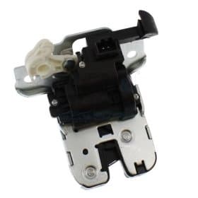 Замок двери багажника