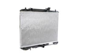 Радиатор охлаждения двигателя